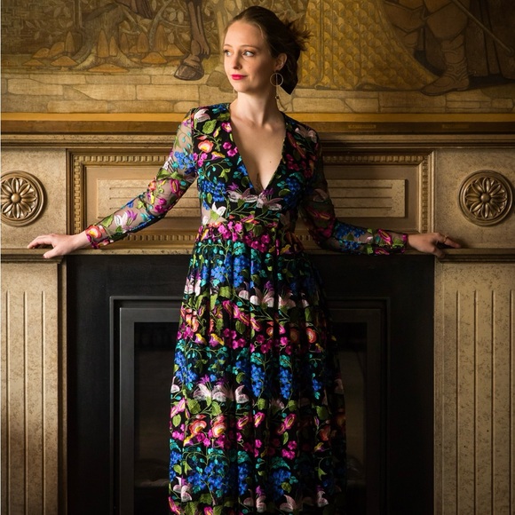 Floral fairycore backless maxi dress. plunge neck.  NWT.  Size 8. - Picture 5 of 5